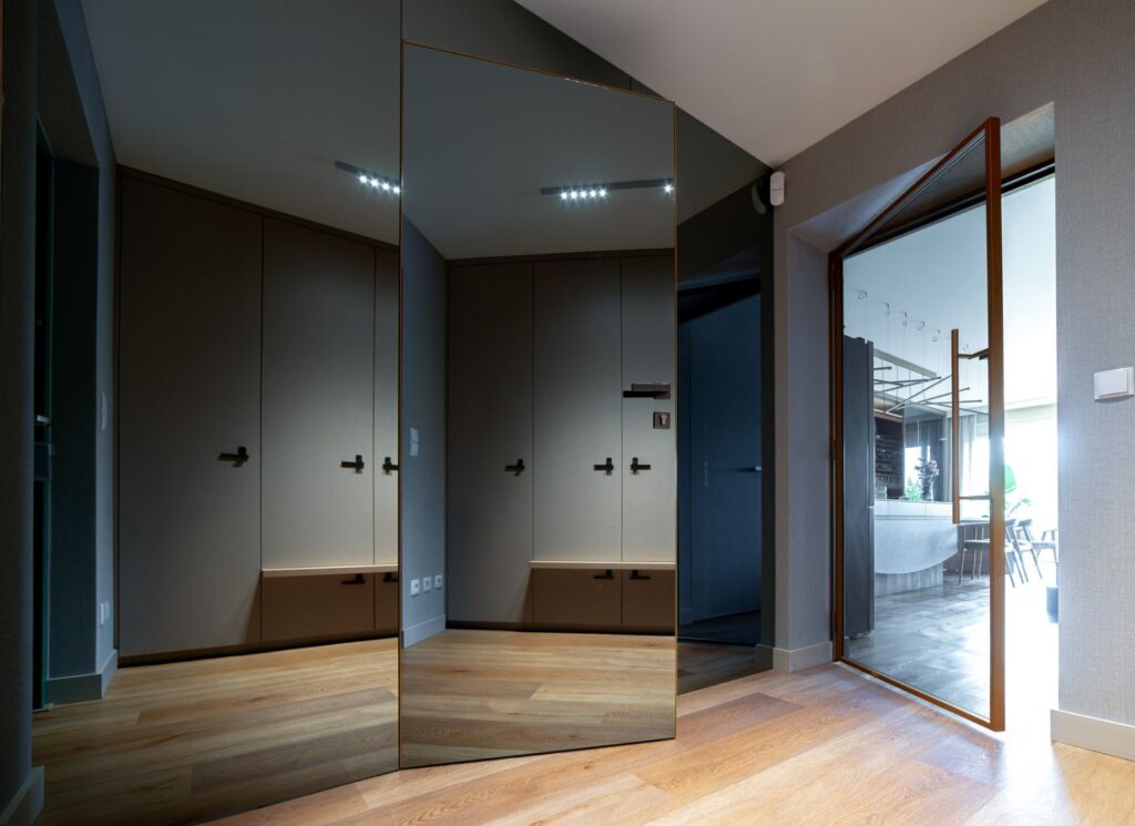 Intiri drzwi ukryte smartwall concealed doors